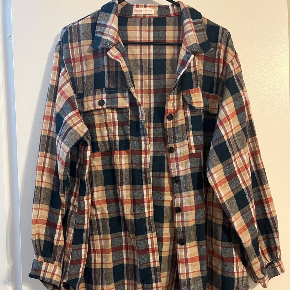 Oversized plaid flannel women’s